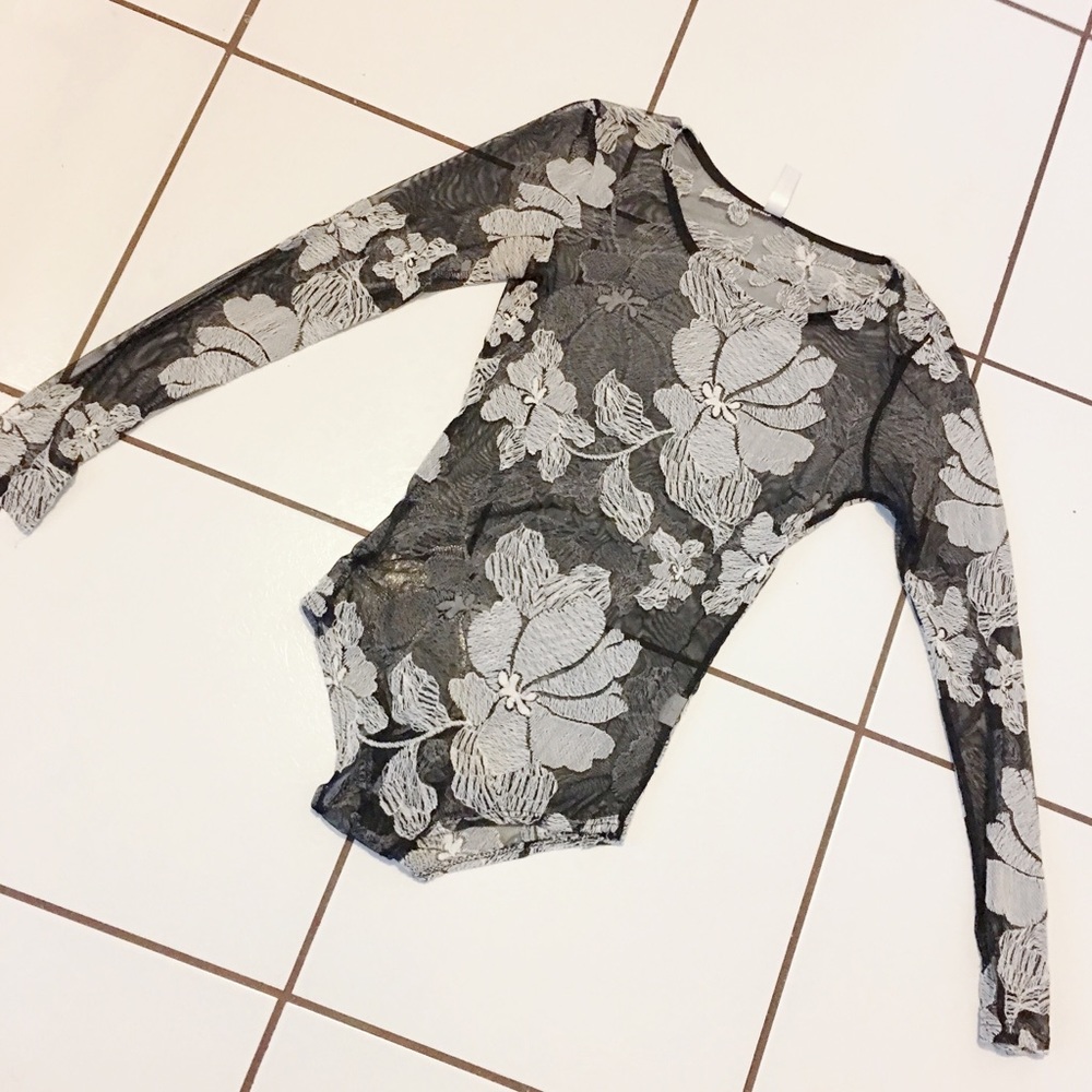 Fashion Nova Floral Mesh Bodysuit 🌹